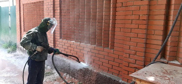 Пескоструйная обработка фасадов